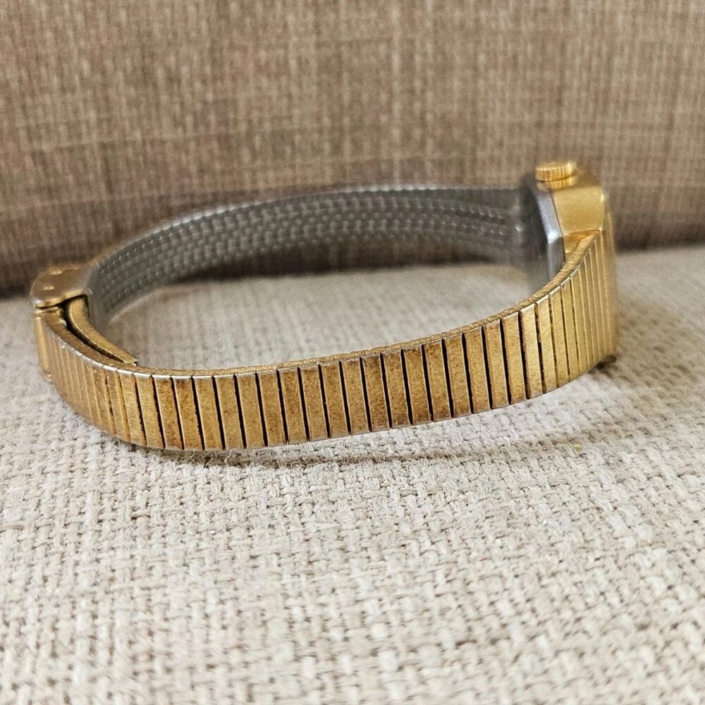 Vintage Waltham Women Wristwatch Japan Movt Analog Quartz Gold Tone Wrist Watch - Picture 5 of 10